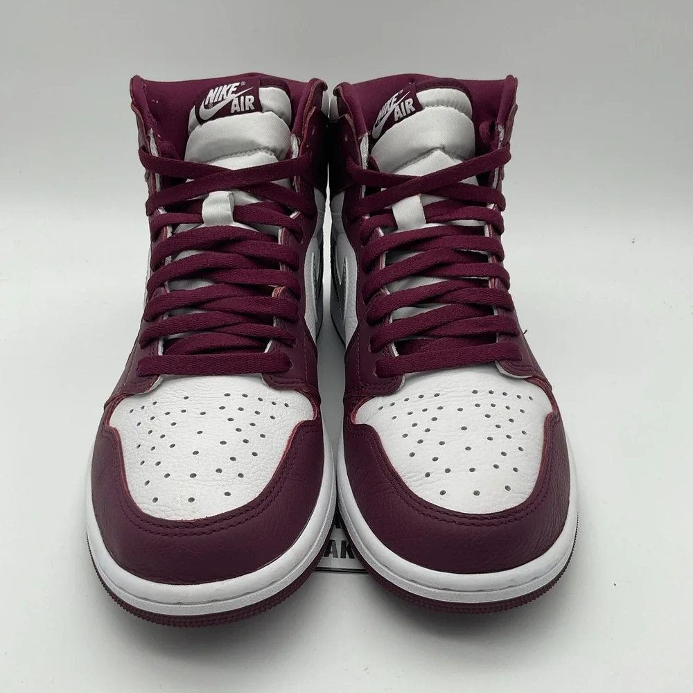 Size 10 -‎ Jordan 1 Retro High OG Bordeaux. (555088-611)
